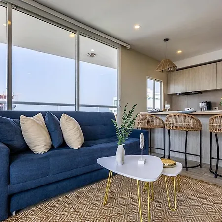 Apartamento With A Ocean View And Airport *
